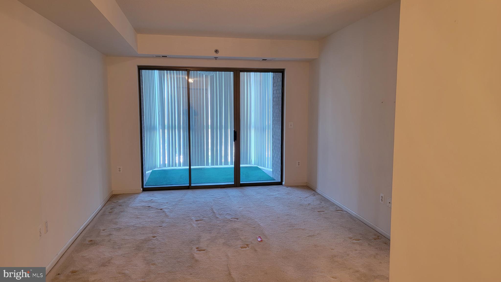 VANTAGE POINT WEST AT LW - Residential