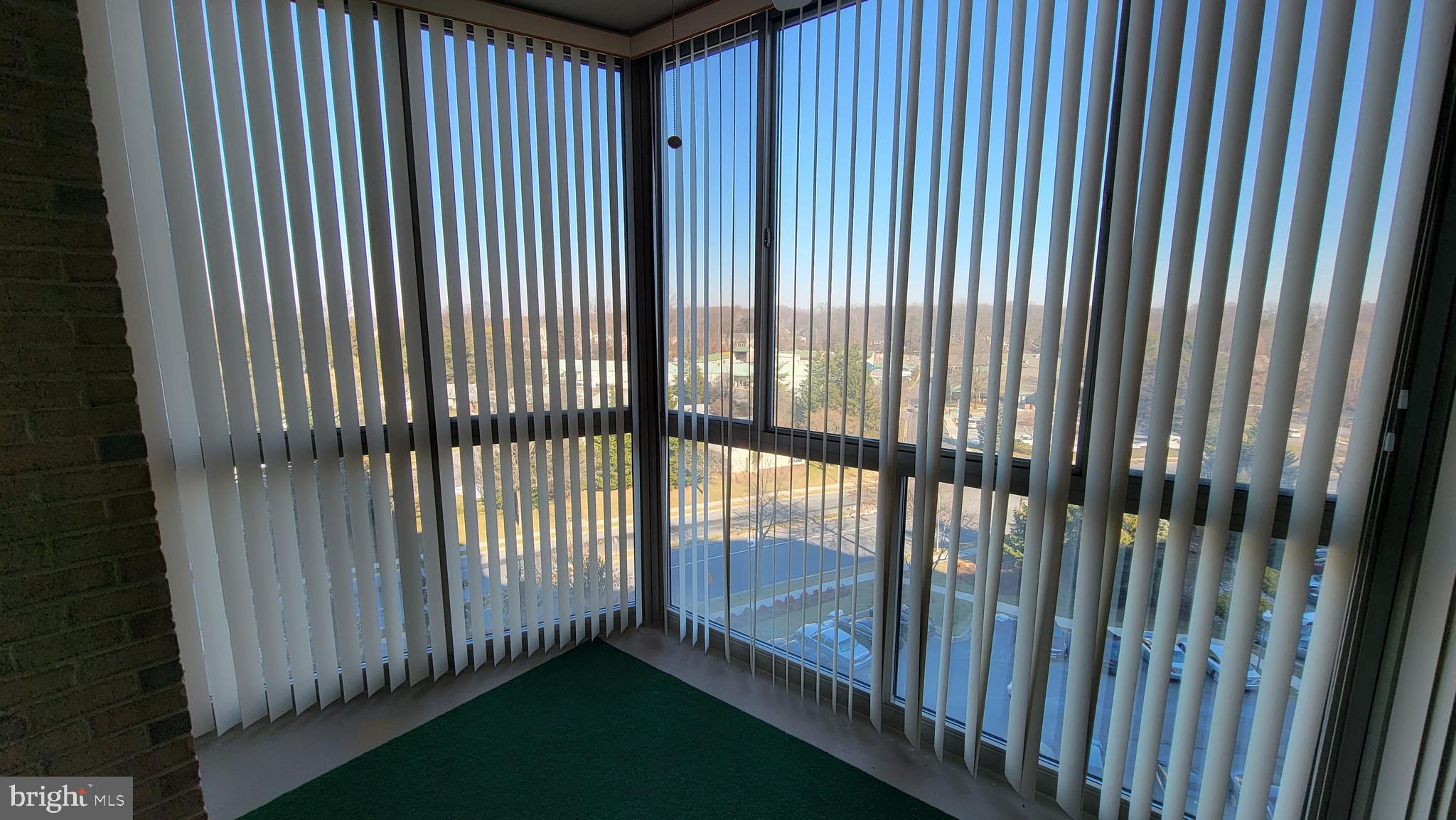 VANTAGE POINT WEST AT LW - Residential