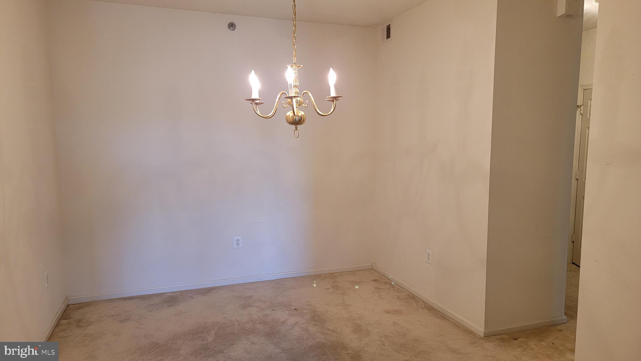 VANTAGE POINT WEST AT LW - Residential