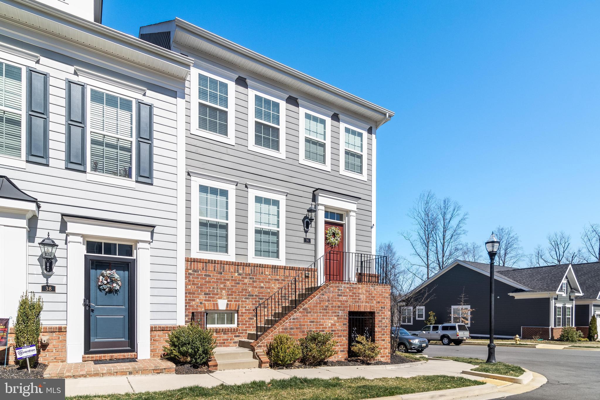 THE VILLAGES OF STEEPLECHASE - Residential