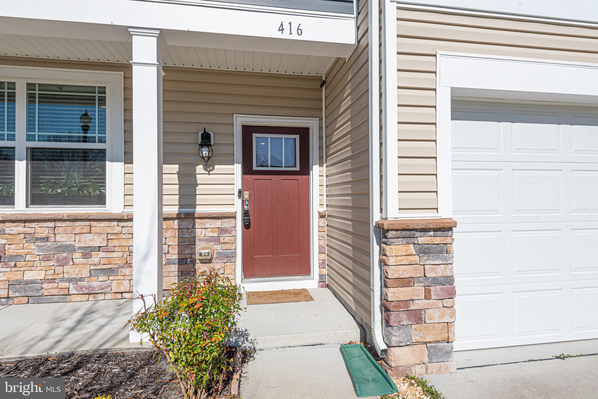 HUNTER'S CREST - Residential