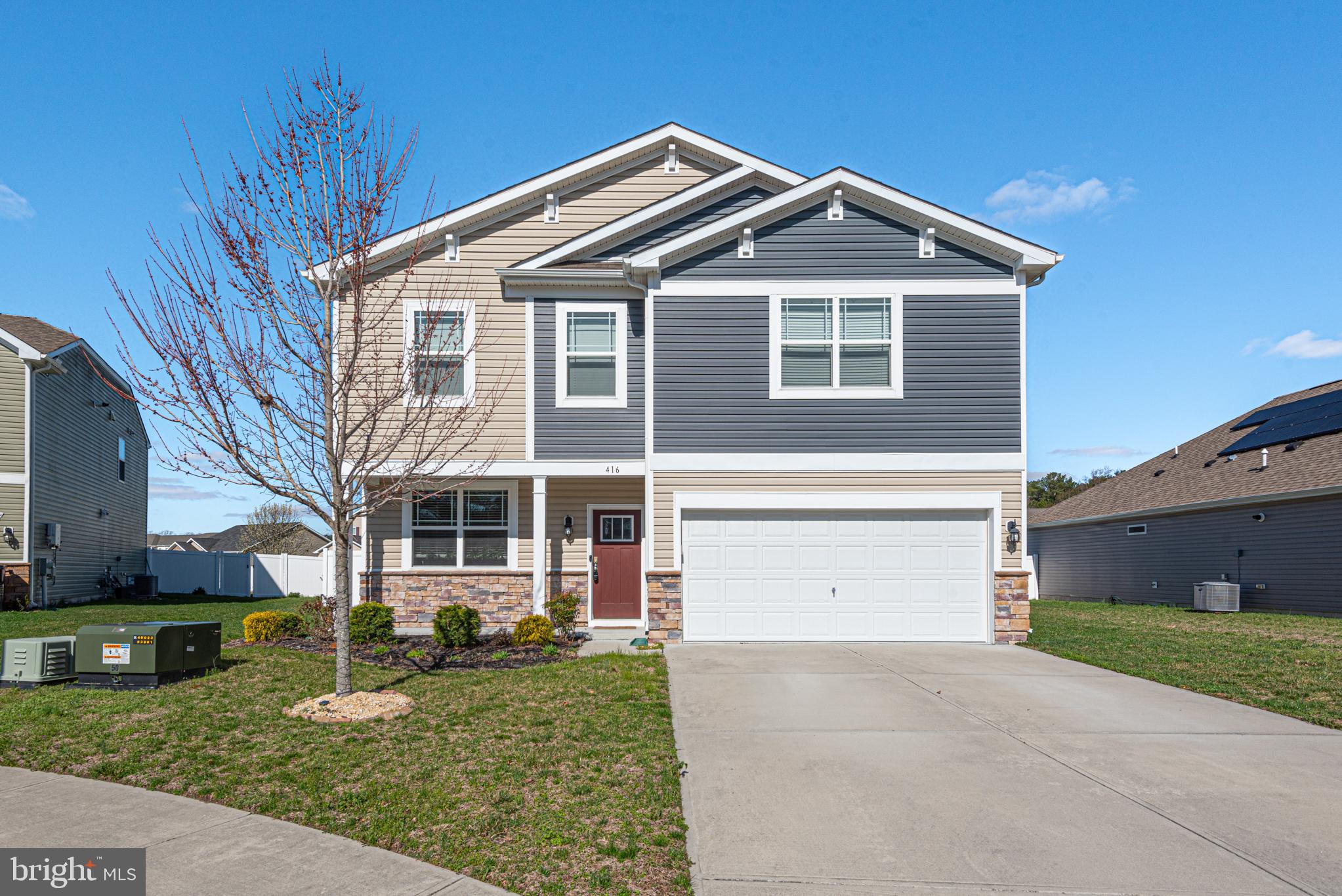 HUNTER'S CREST - Residential