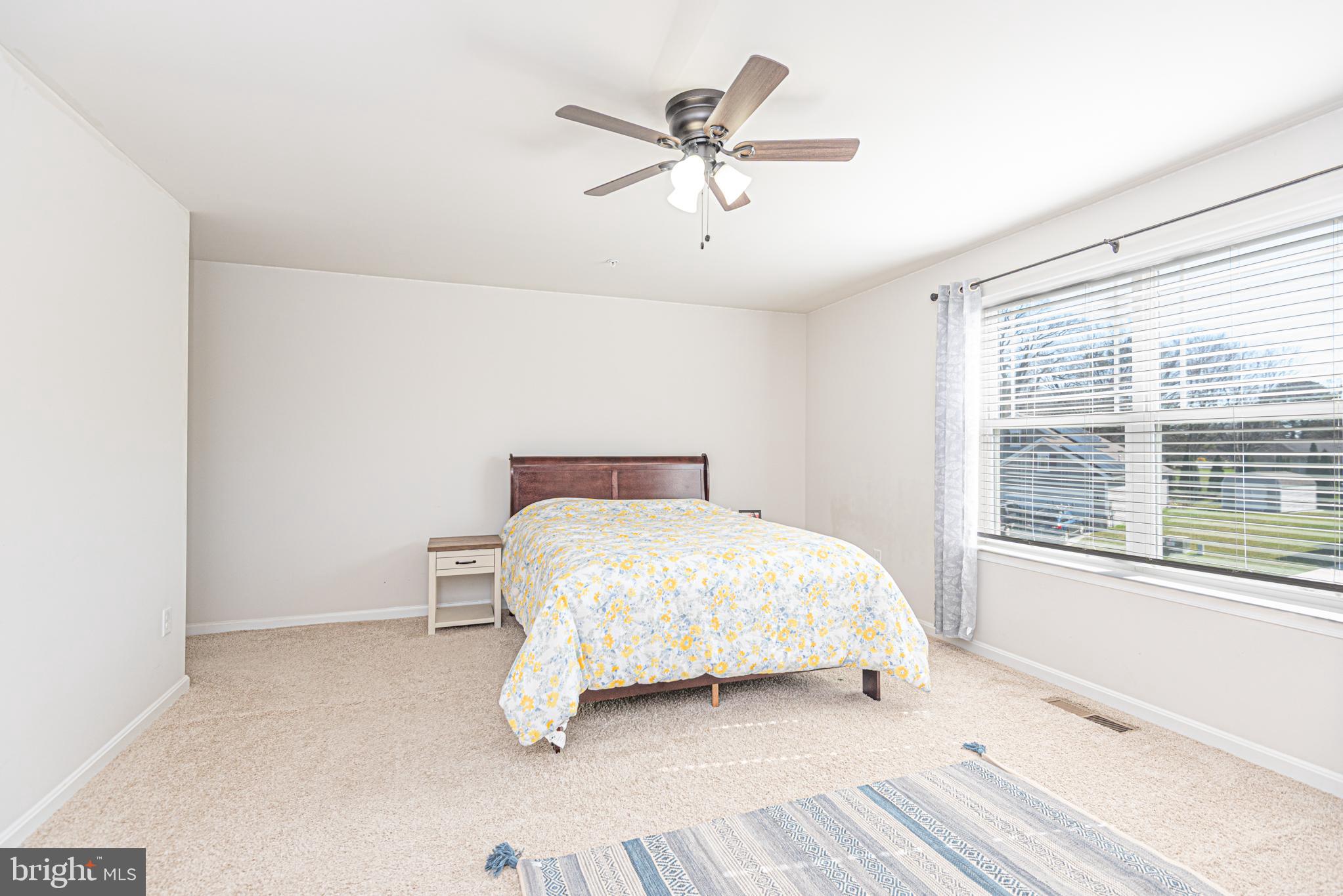 HUNTER'S CREST - Residential