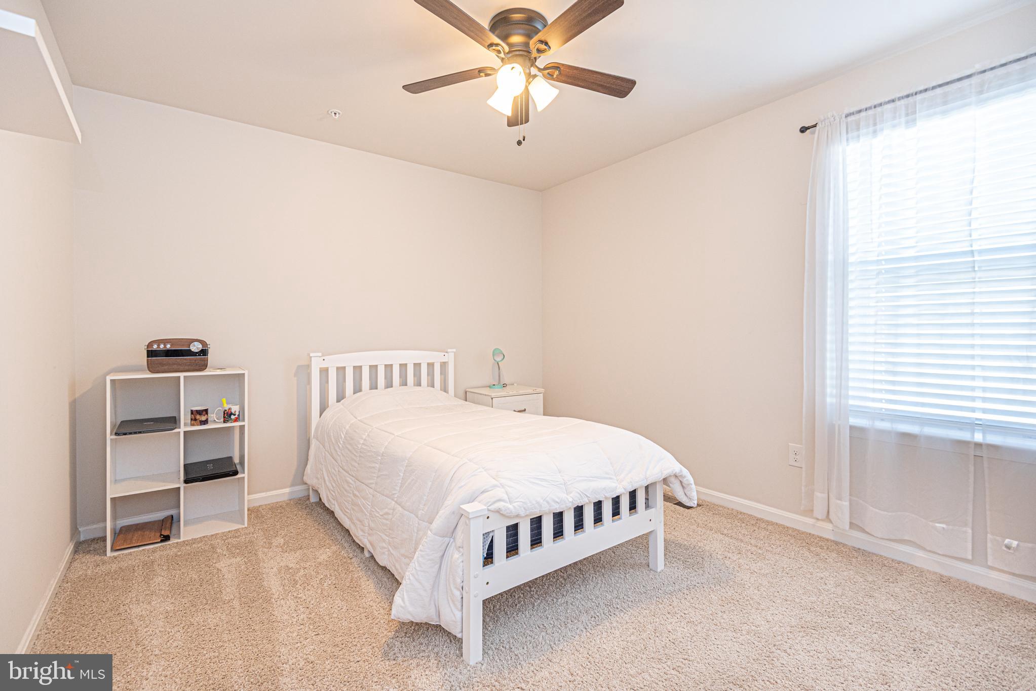 HUNTER'S CREST - Residential