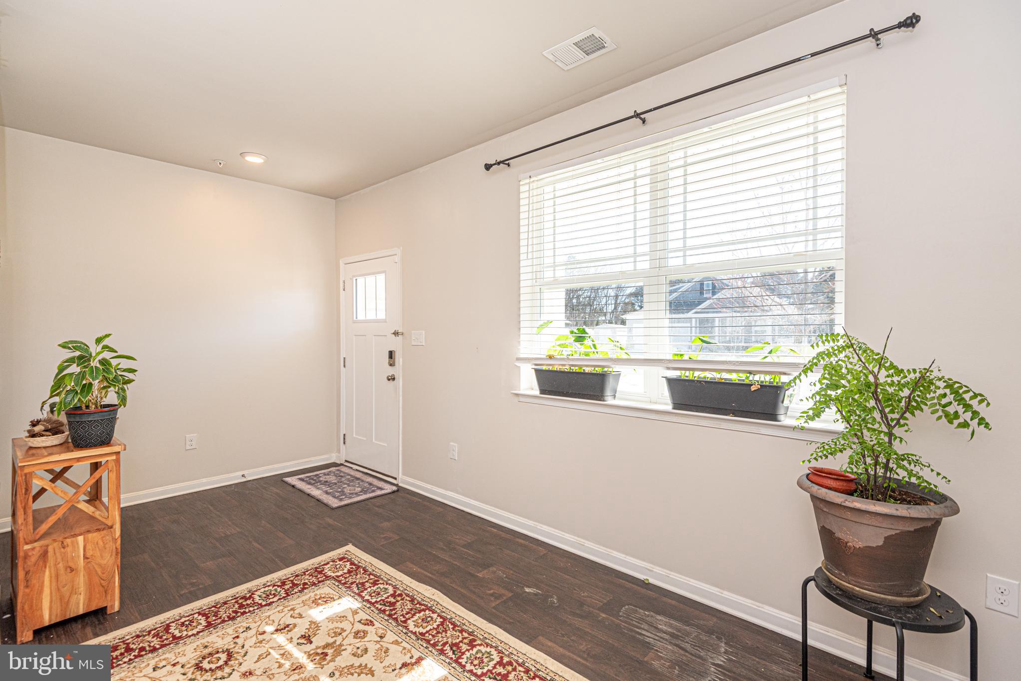 HUNTER'S CREST - Residential