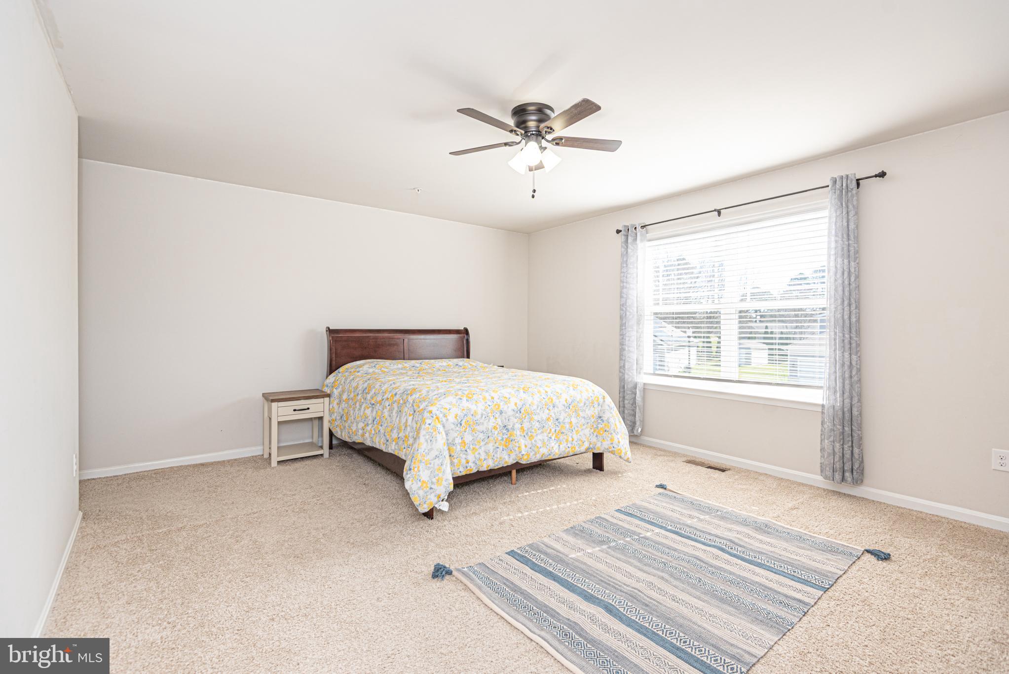 HUNTER'S CREST - Residential