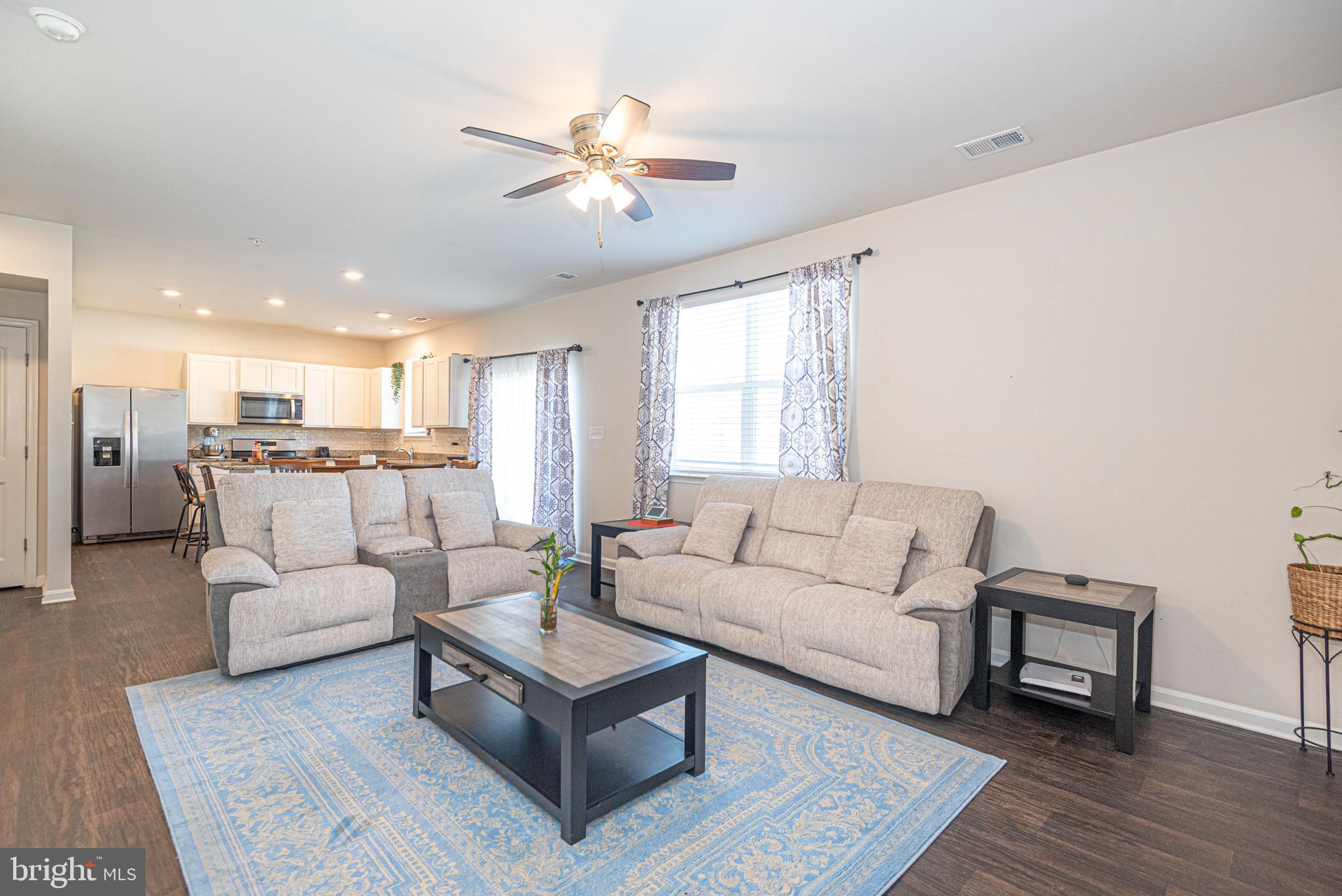 HUNTER'S CREST - Residential