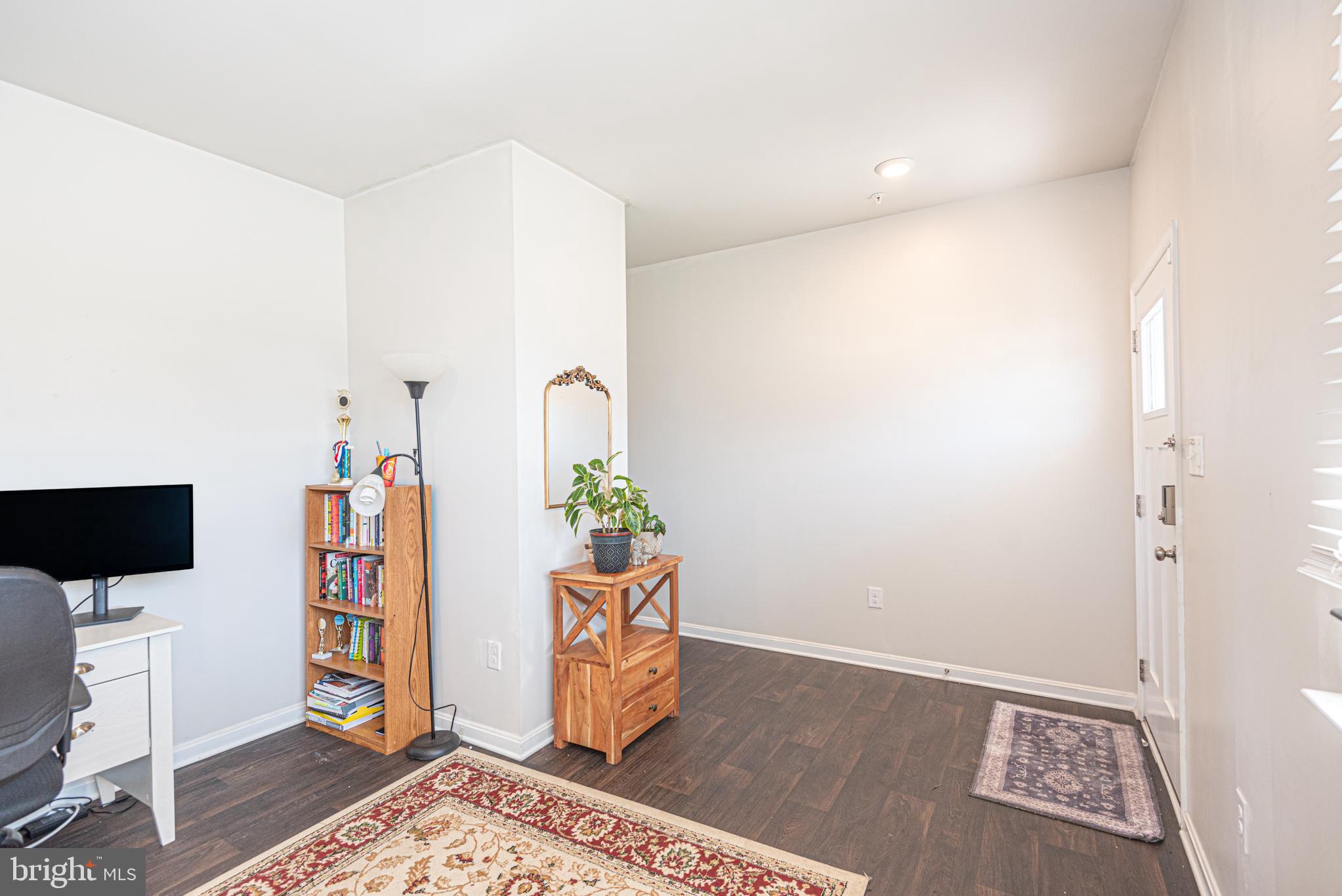 HUNTER'S CREST - Residential