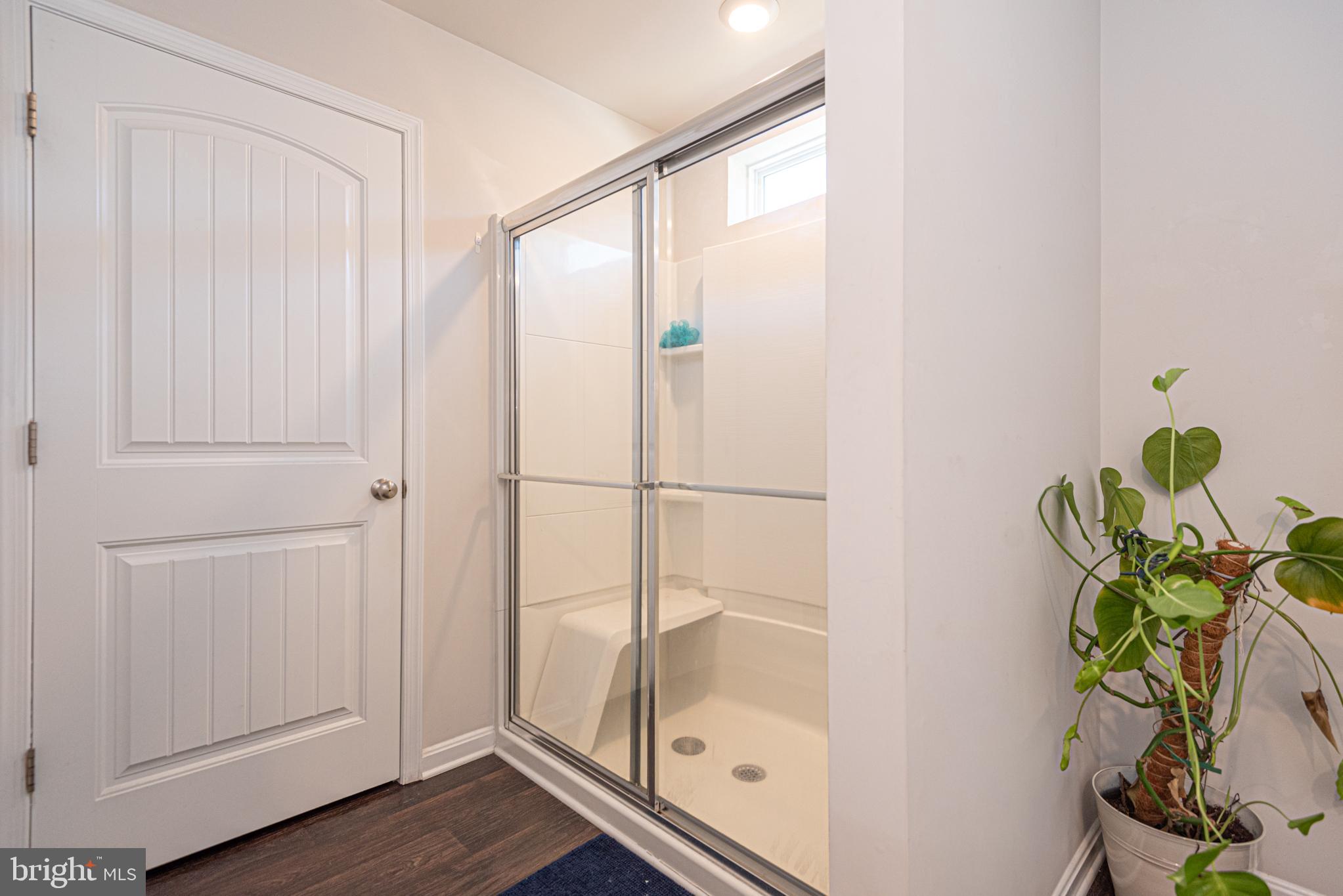 HUNTER'S CREST - Residential