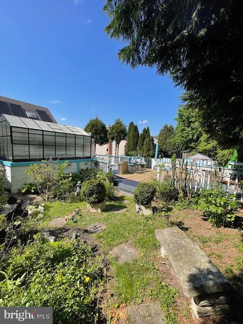 PINE KNOLL - Residential
