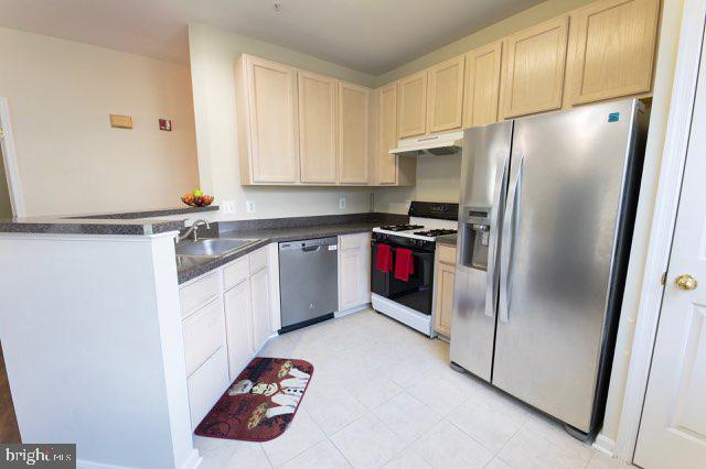 HOLLINGTON - Residential