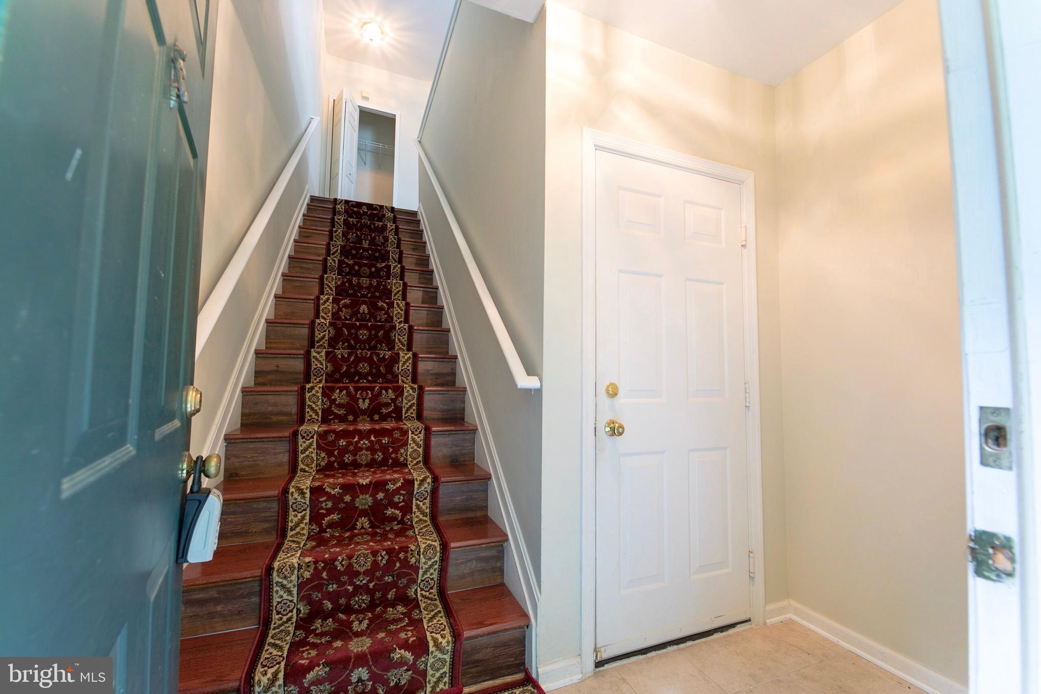 HOLLINGTON - Residential