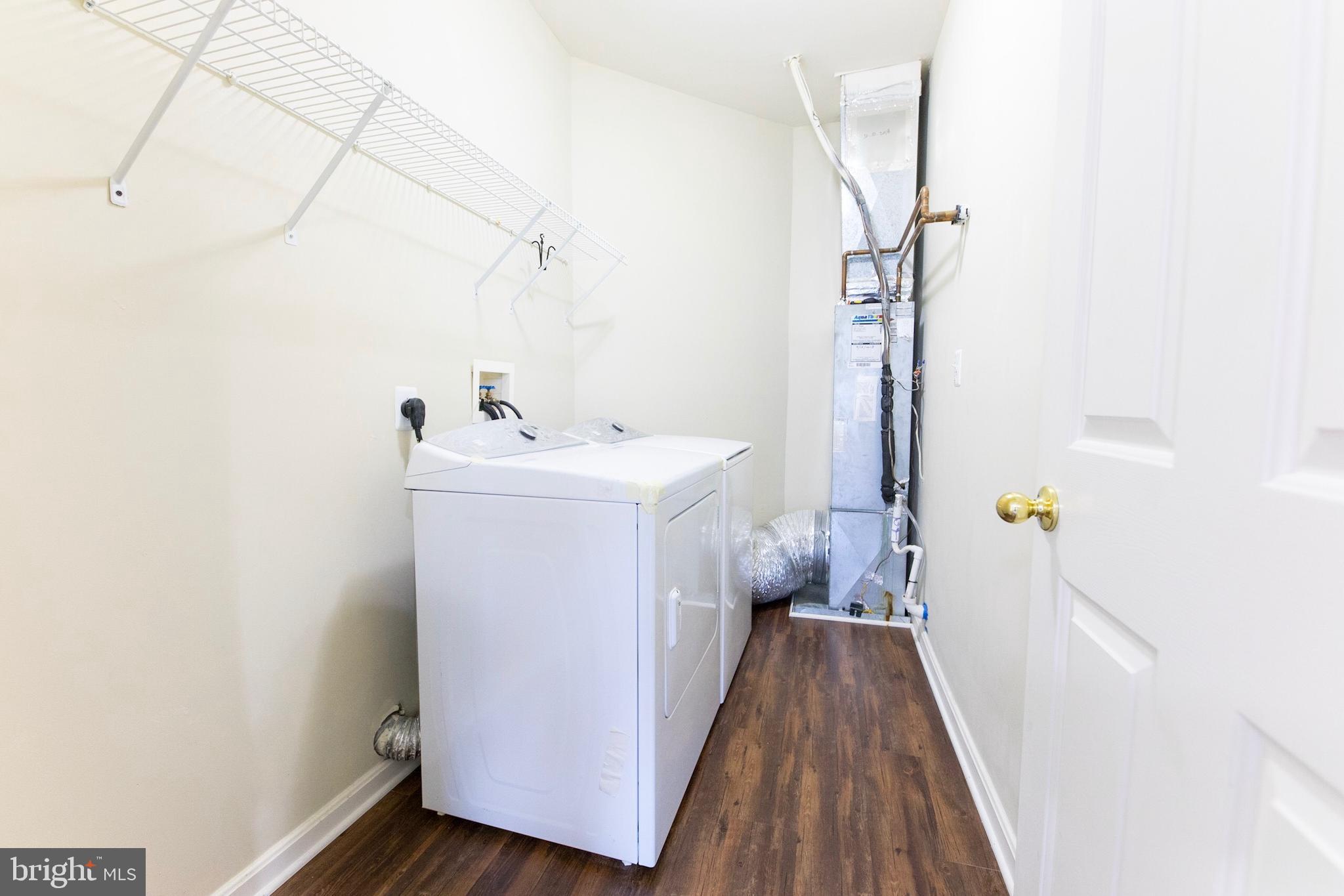 HOLLINGTON - Residential