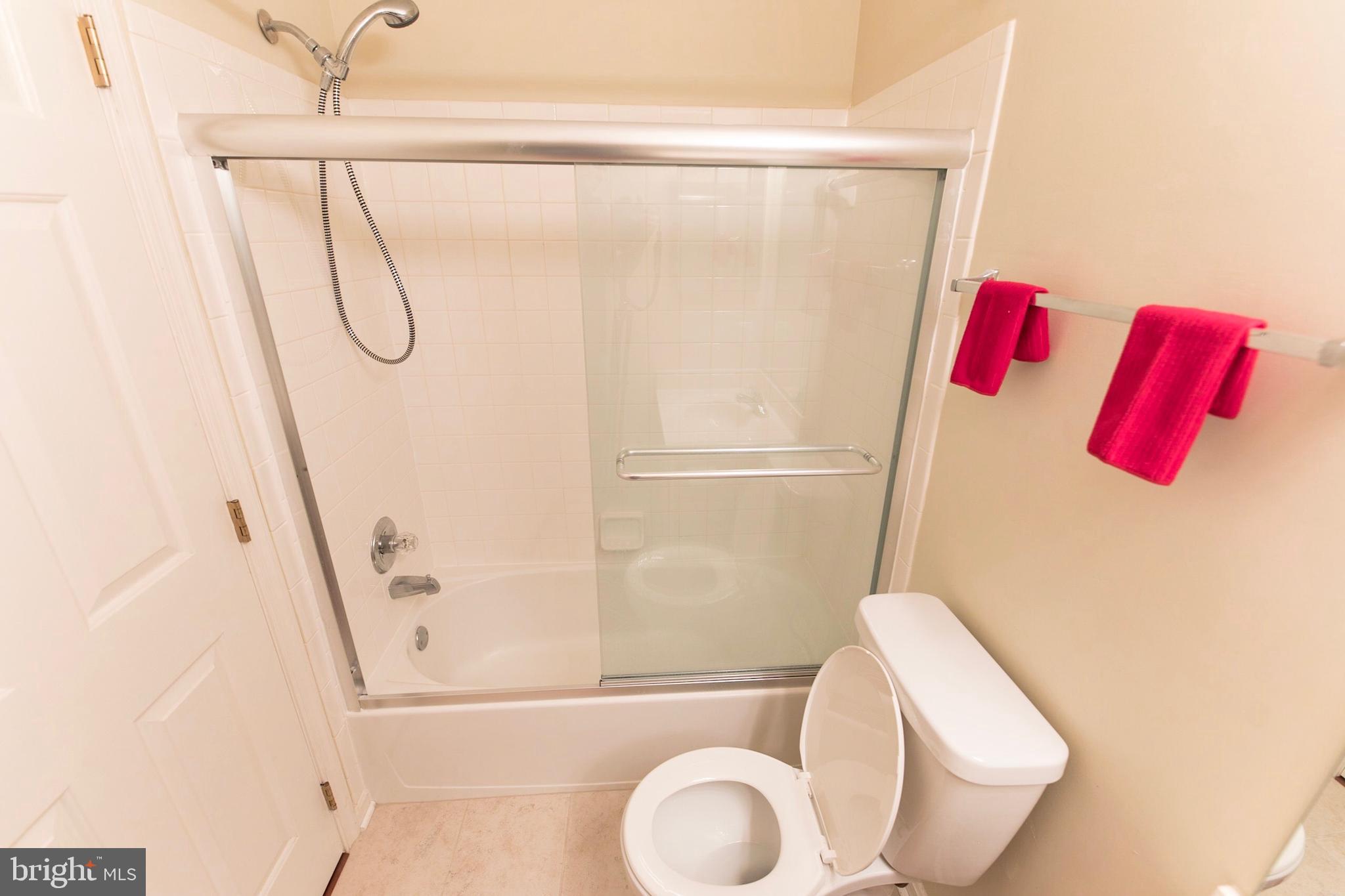 HOLLINGTON - Residential