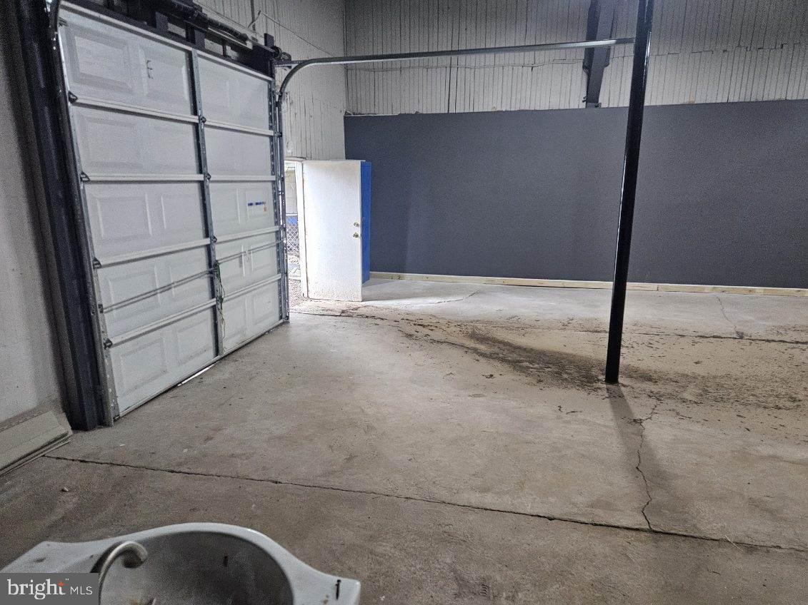 24 S EVANS STREET GARAGE ONLY