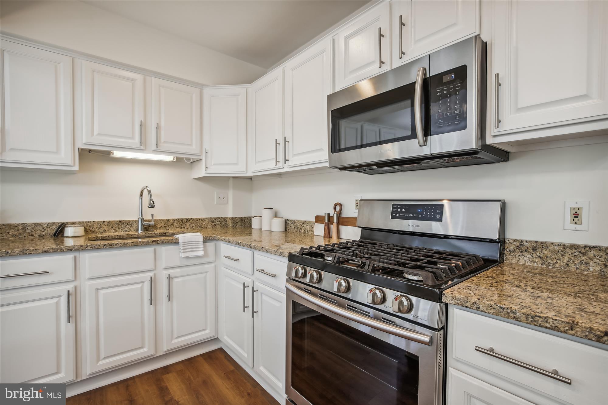 GREENWAY DOWNS - Residential