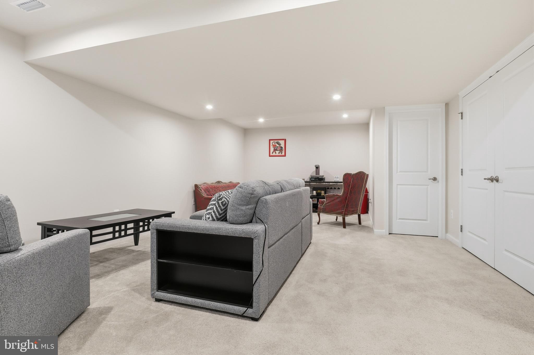 SPRINGETTSBURY TWP - Residential