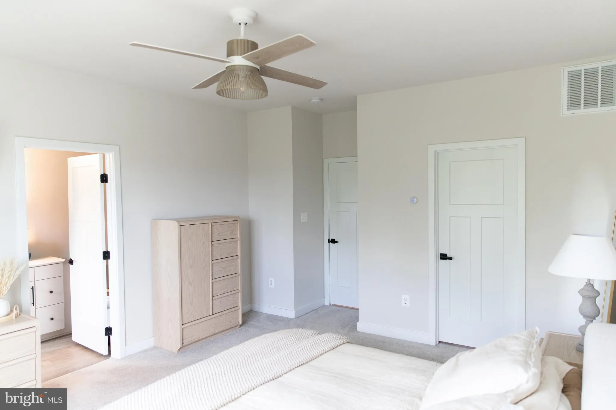 New Market, Maryland 21774, United States, 5 Bedrooms Bedrooms, ,5 BathroomsBathrooms,Residential,Active,131217