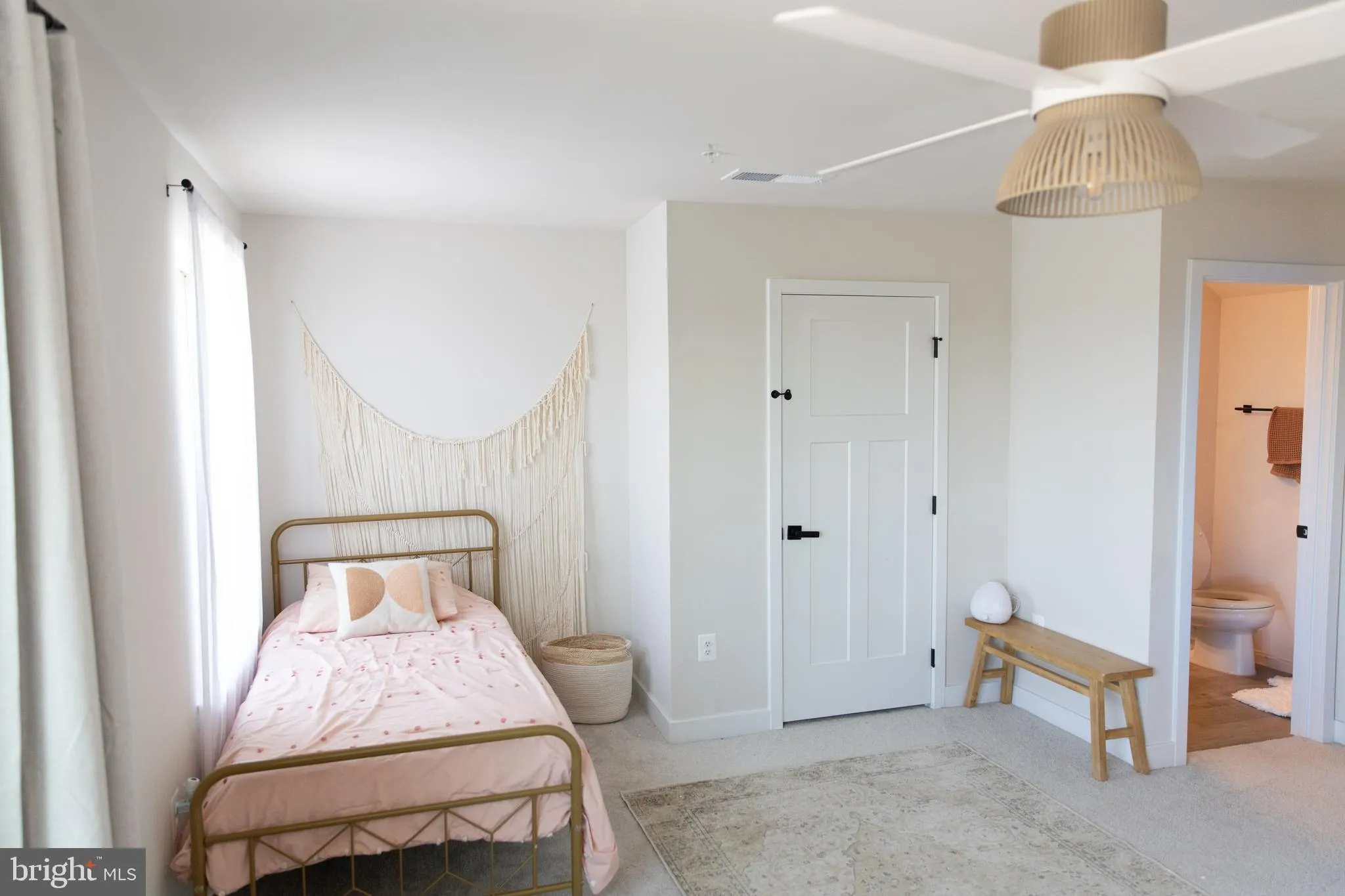 New Market, Maryland 21774, United States, 5 Bedrooms Bedrooms, ,5 BathroomsBathrooms,Residential,Active,131217