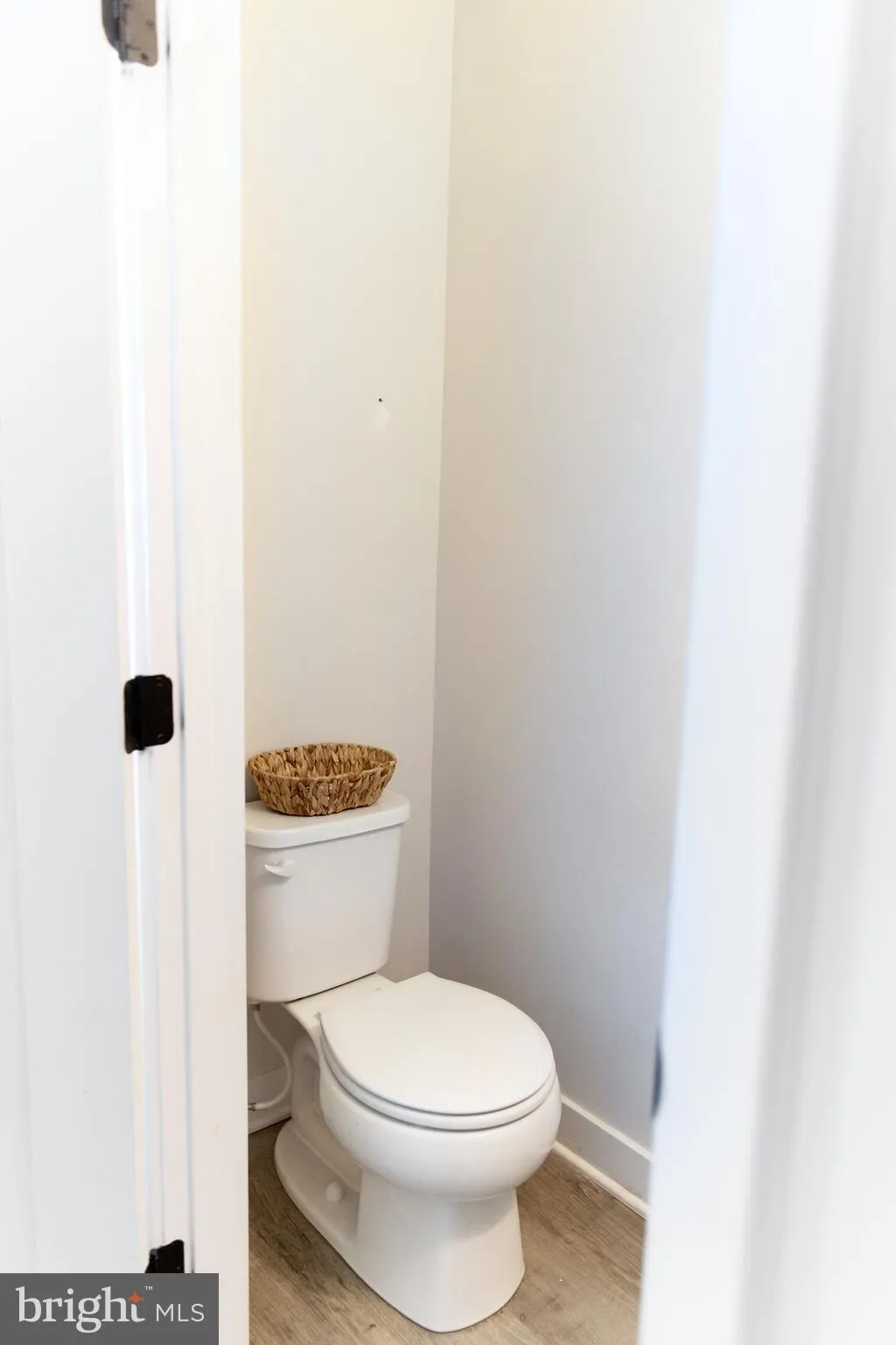 New Market, Maryland 21774, United States, 5 Bedrooms Bedrooms, ,5 BathroomsBathrooms,Residential,Active,131217