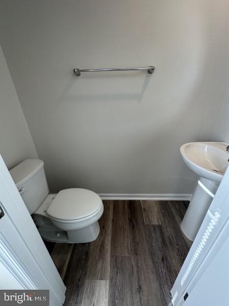 THE LAKES AT MARTINSBURG - Residential Lease