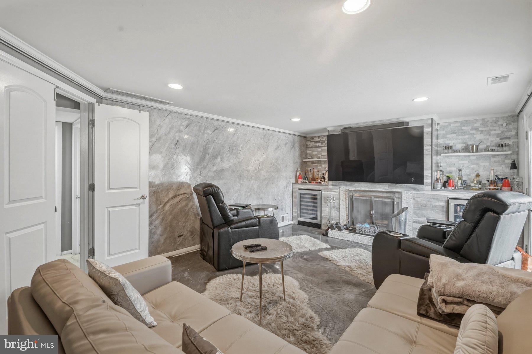 SCOTTS HILL - Residential