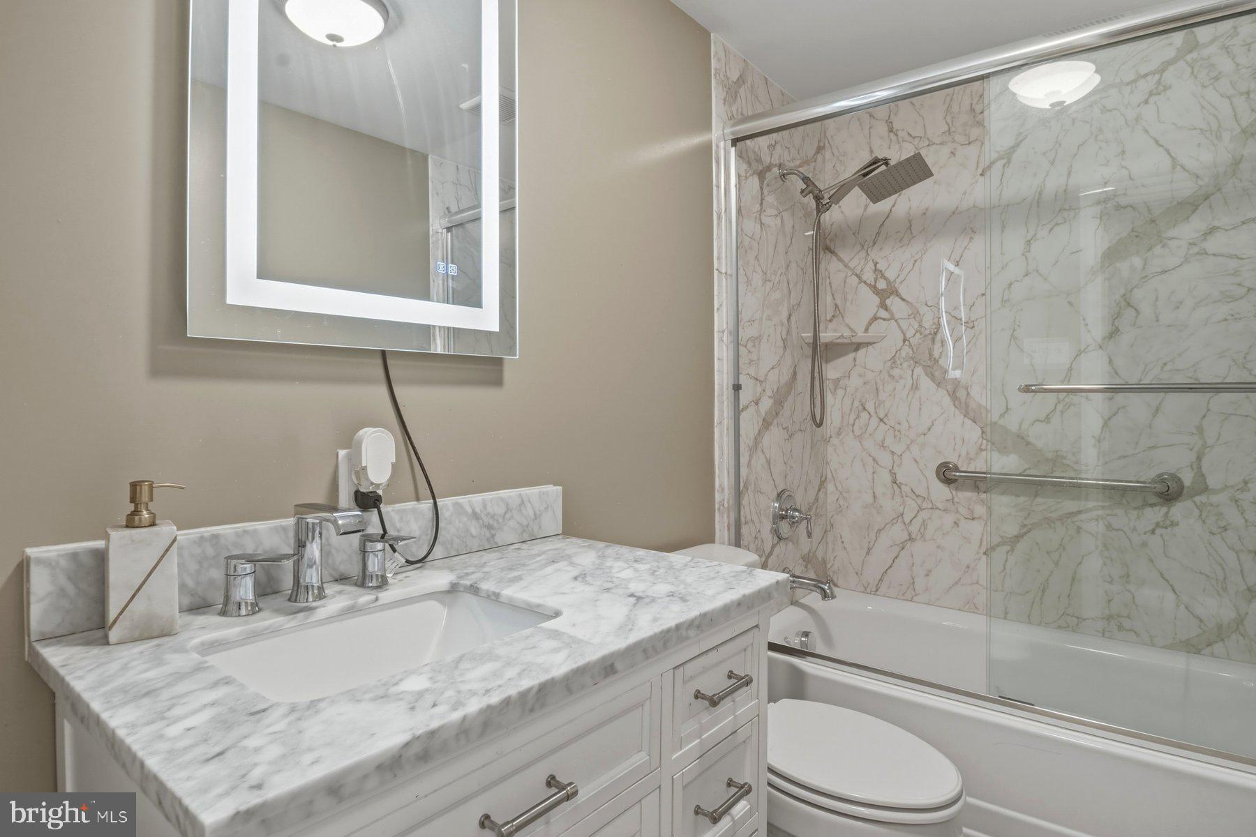 SCOTTS HILL - Residential