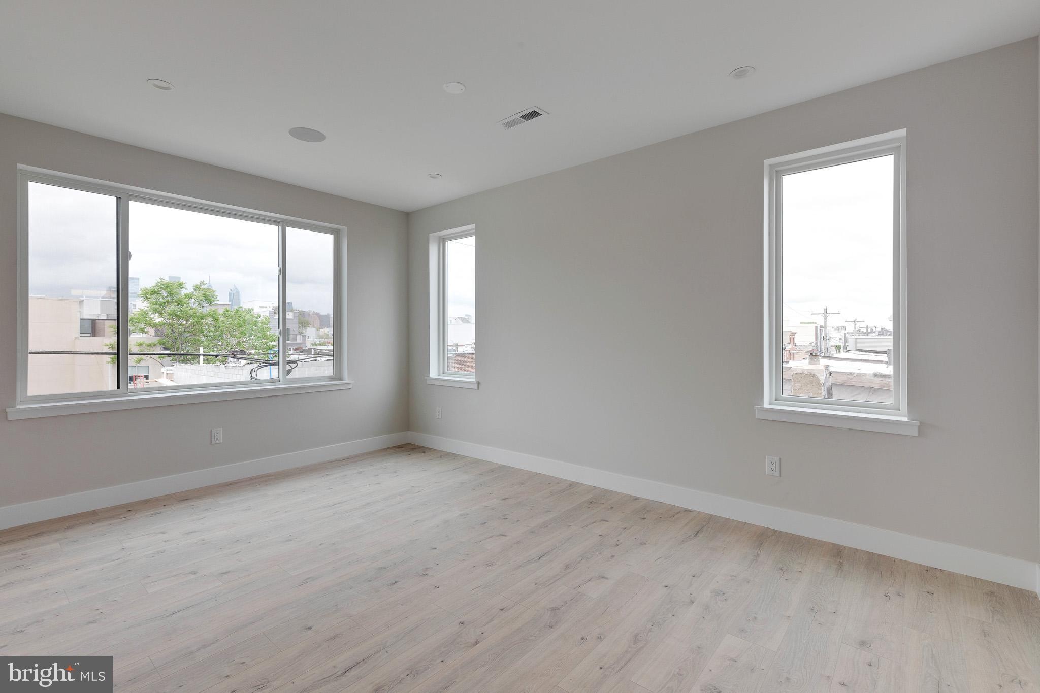 POINT BREEZE - Residential Lease