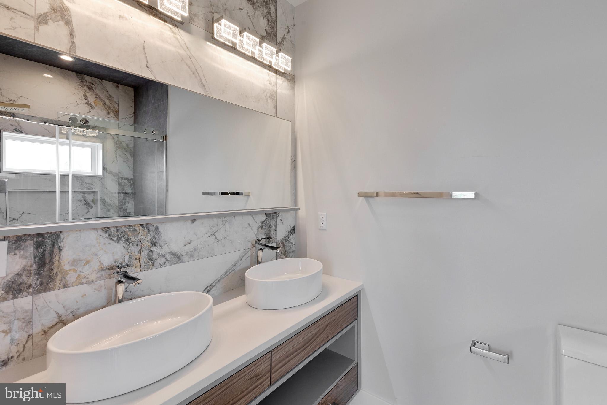 POINT BREEZE - Residential Lease