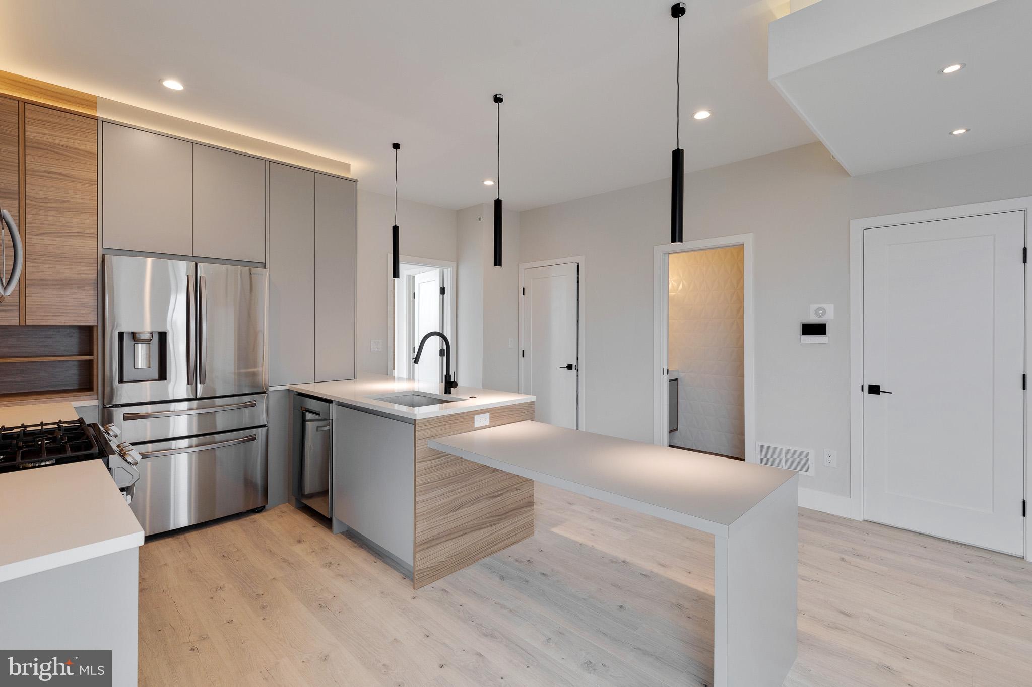 POINT BREEZE - Residential Lease