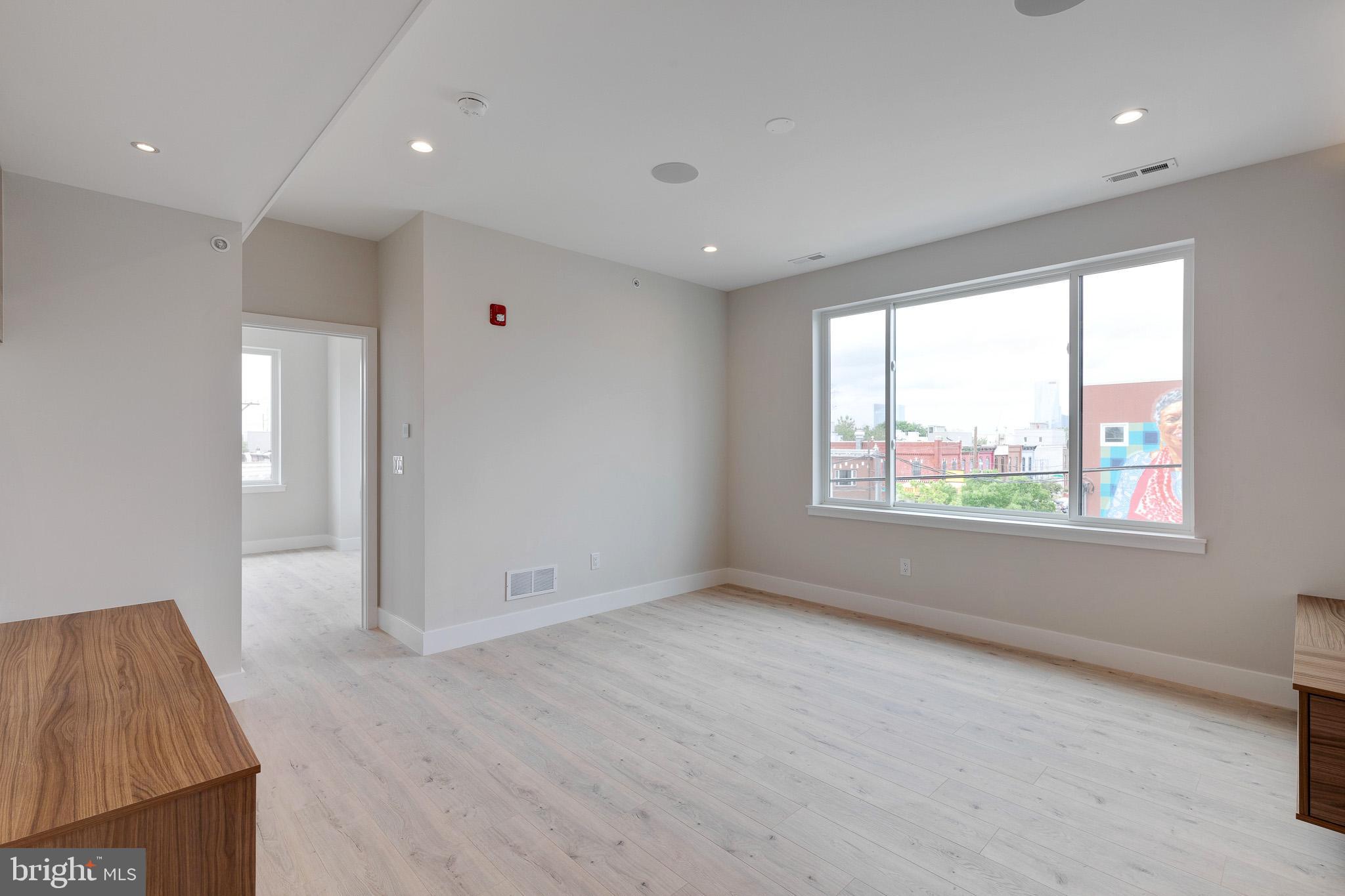 POINT BREEZE - Residential Lease