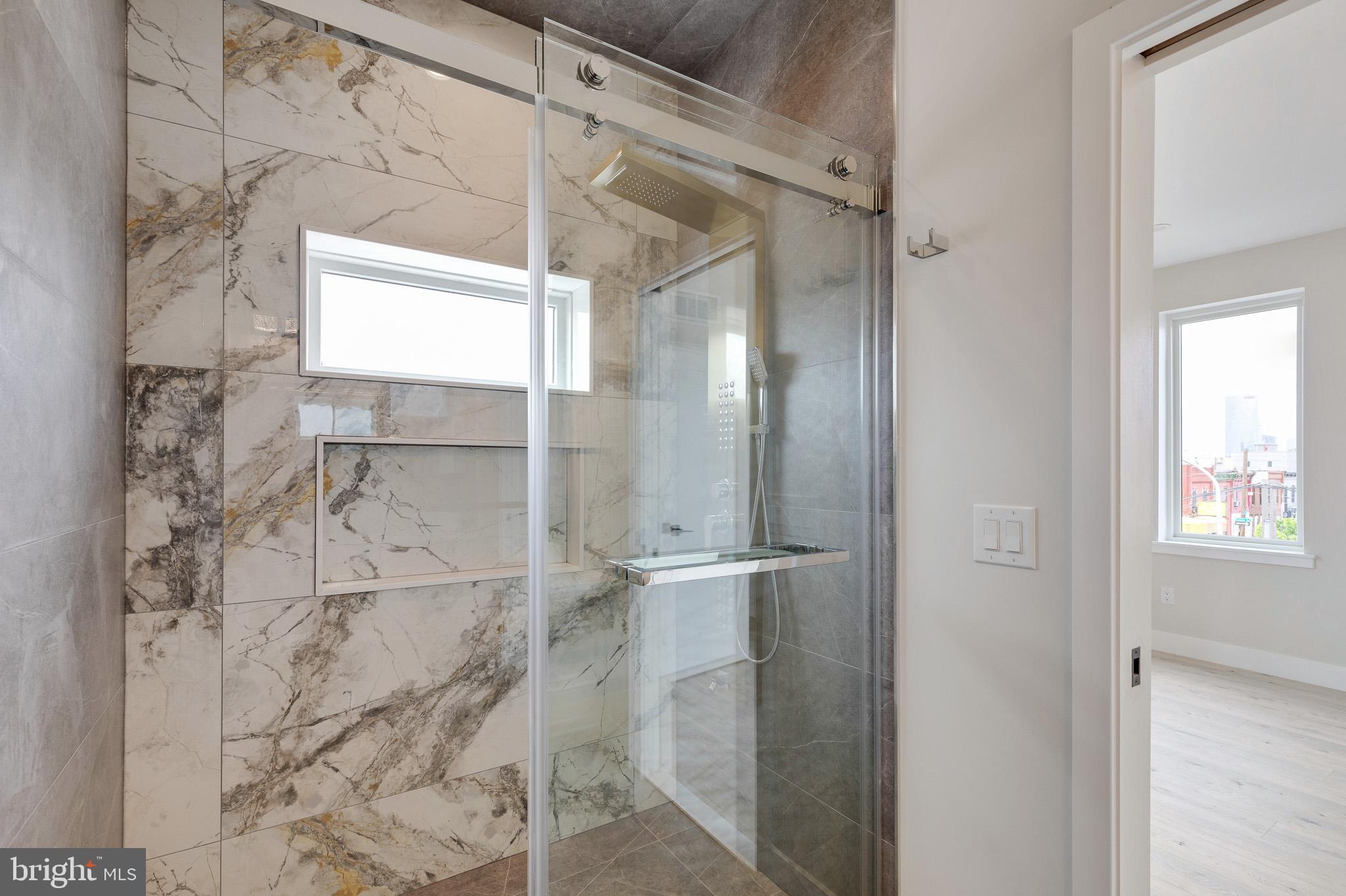 POINT BREEZE - Residential Lease