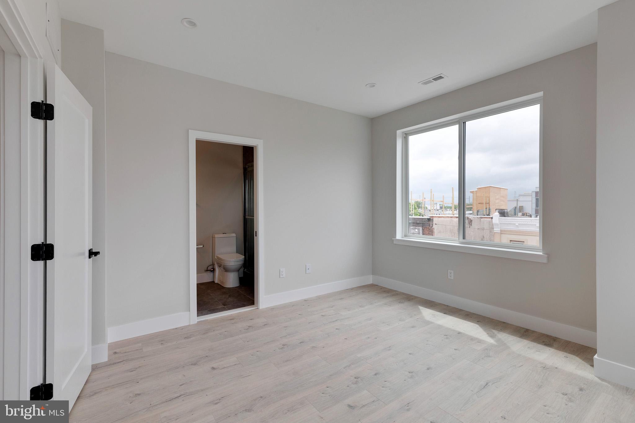 POINT BREEZE - Residential Lease