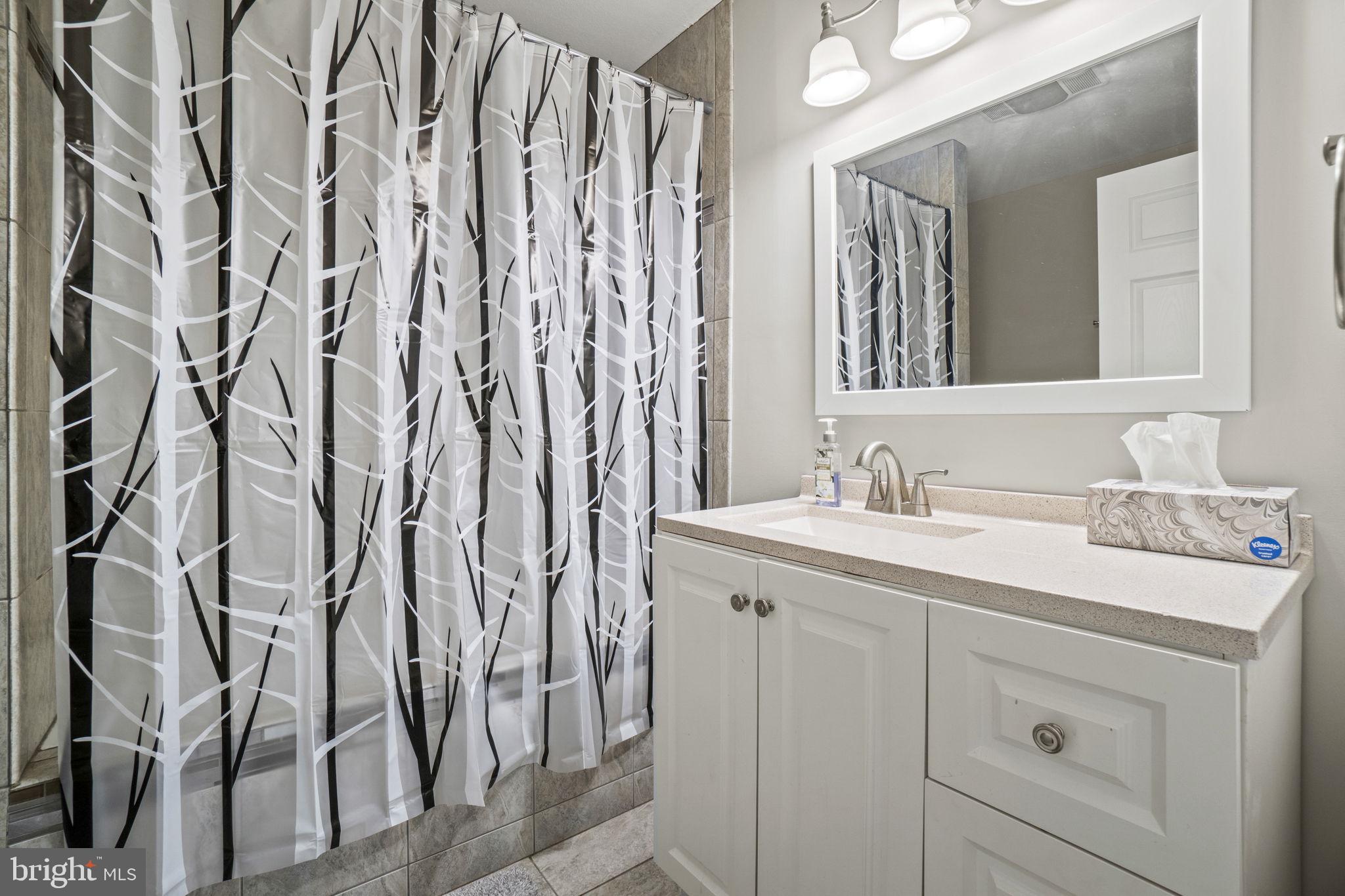 ENGLAND RUN NORTH - Residential