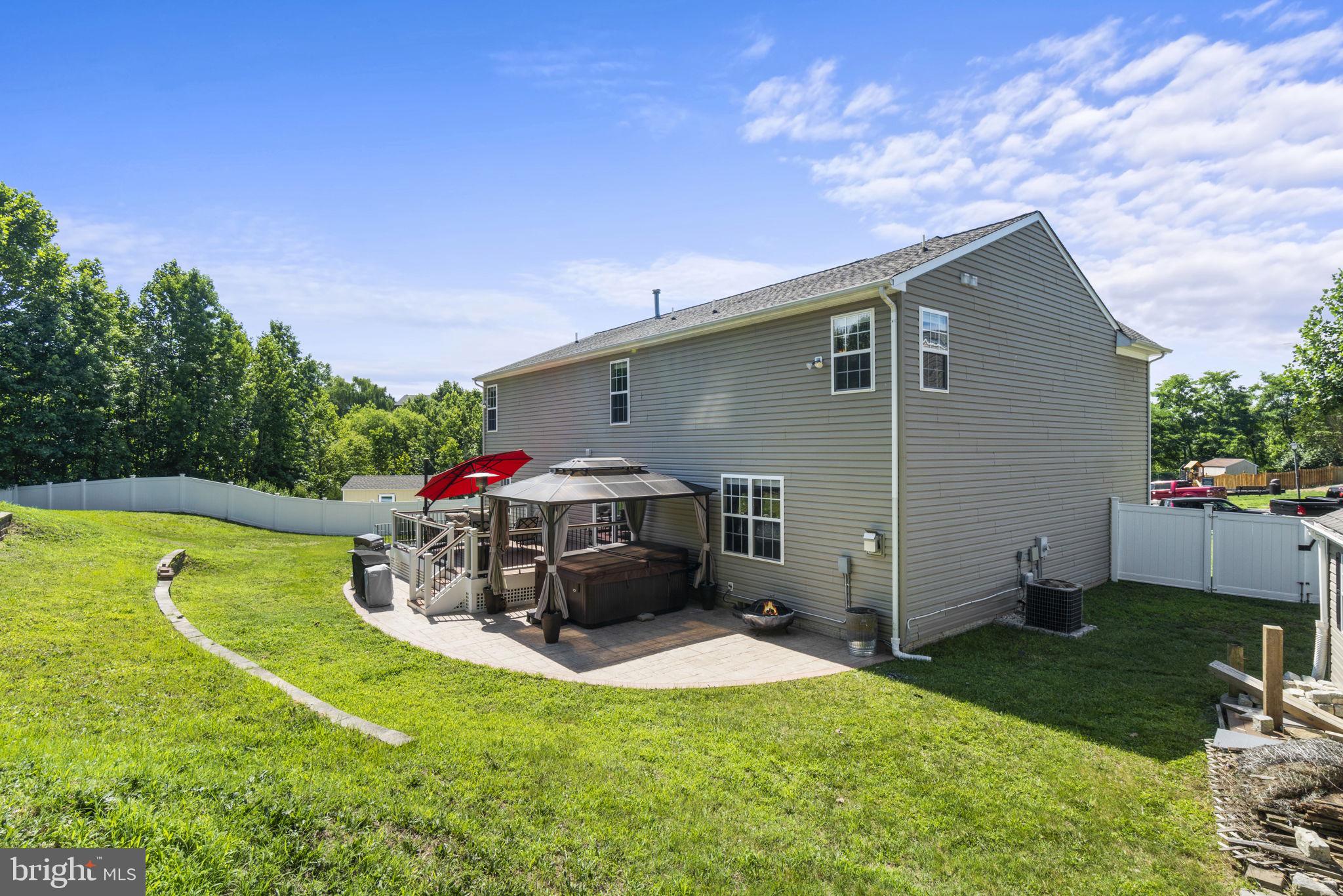 ENGLAND RUN NORTH - Residential