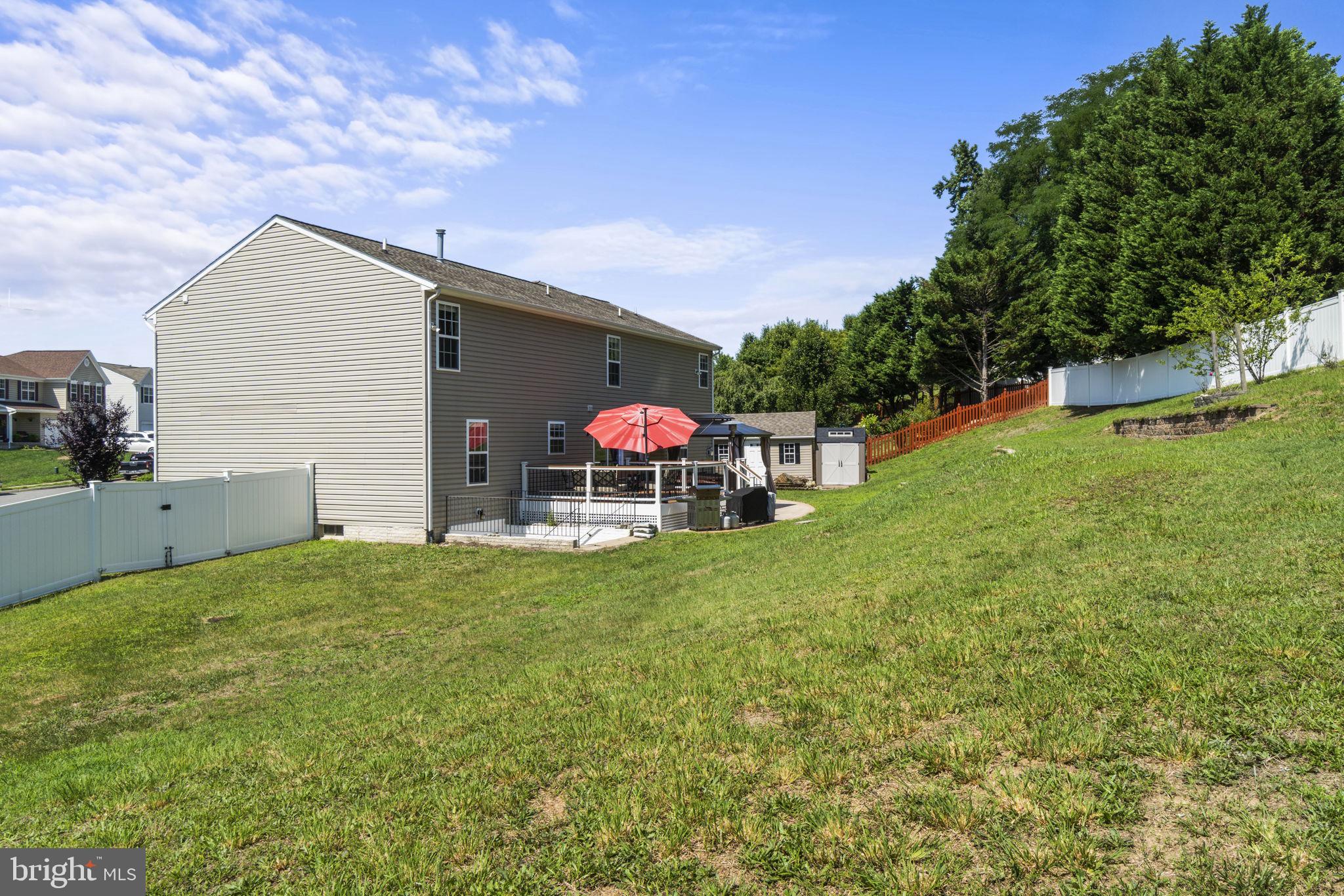 ENGLAND RUN NORTH - Residential