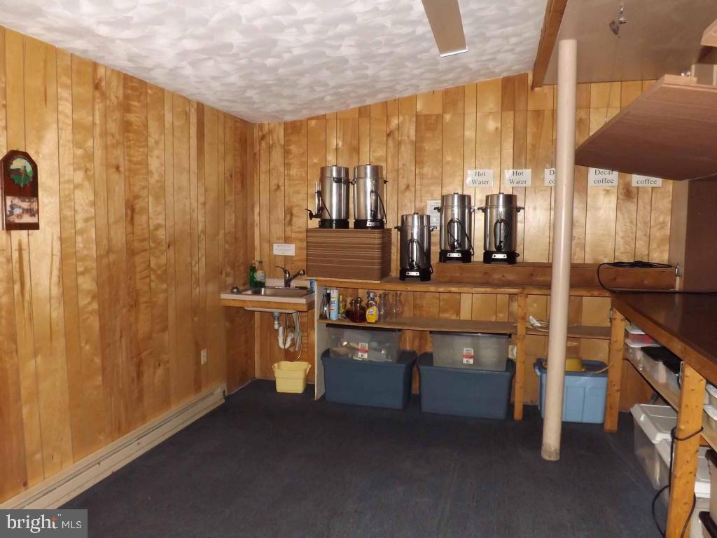 BRICKERVILLE - Residential