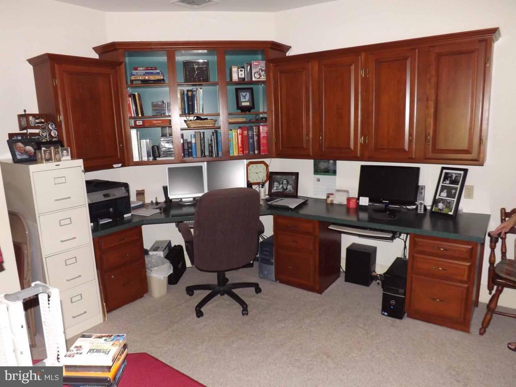 BRICKERVILLE - Residential