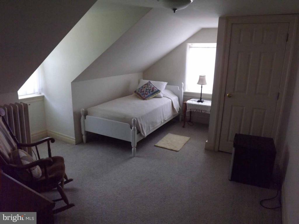 BRICKERVILLE - Residential