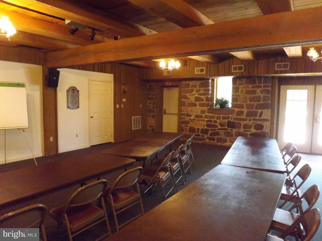 BRICKERVILLE - Residential