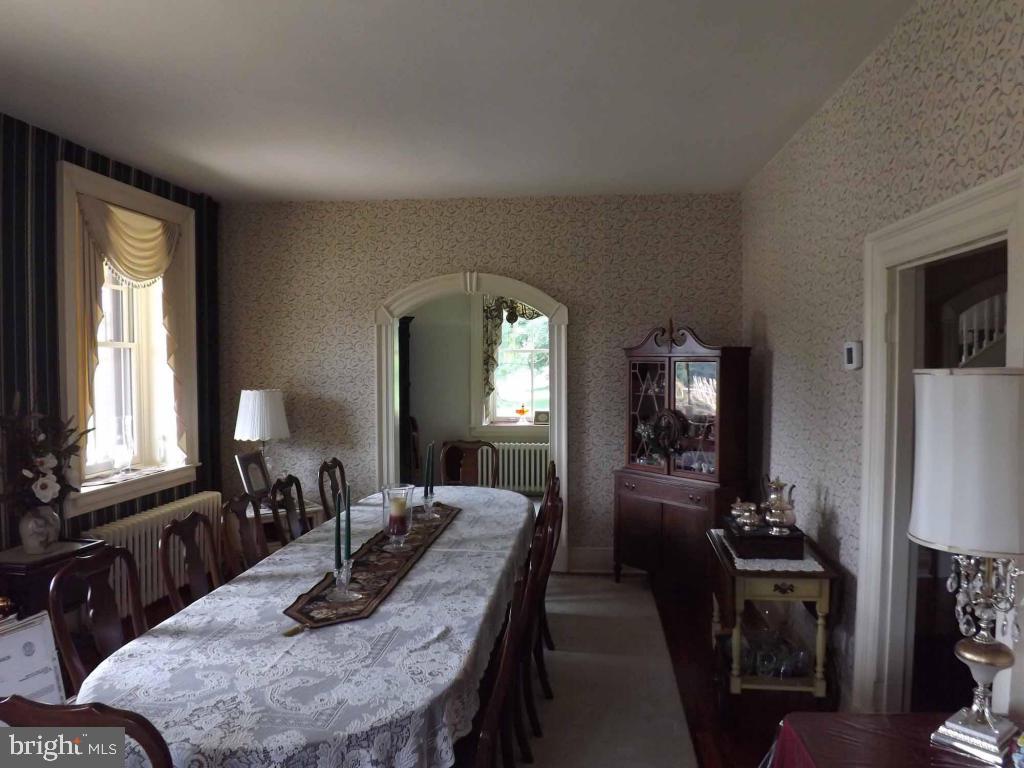 BRICKERVILLE - Residential