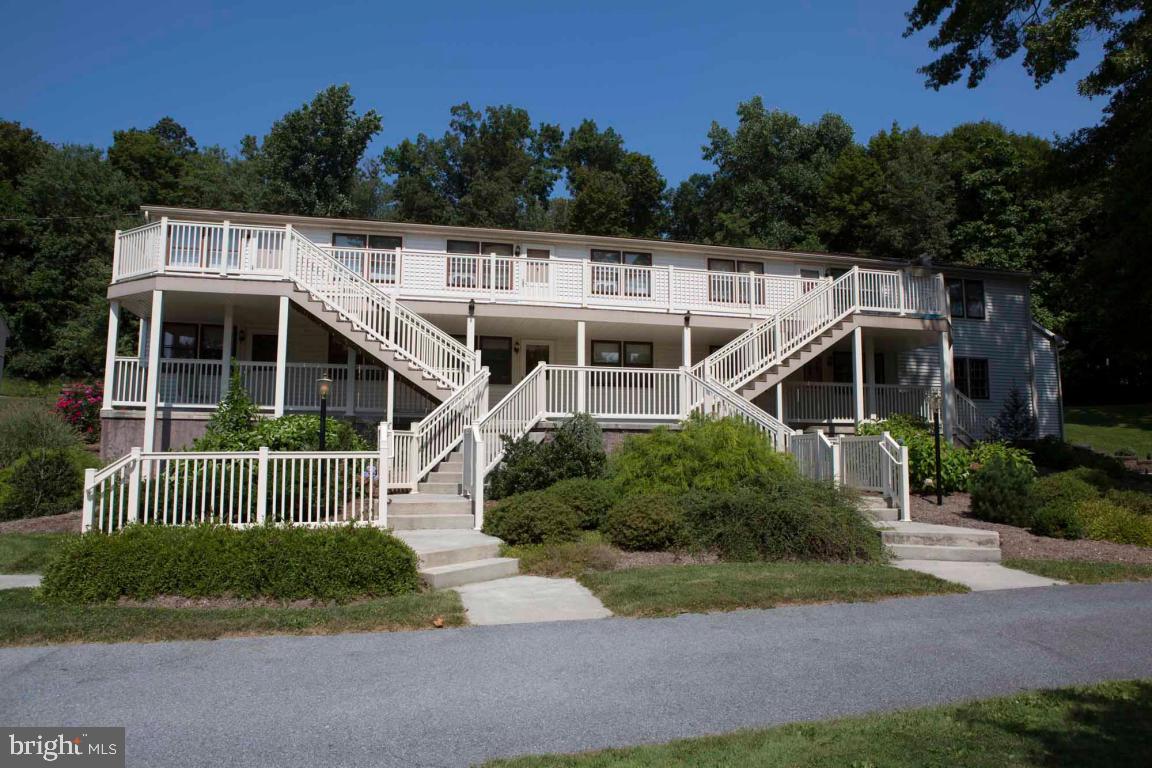 BRICKERVILLE - Residential