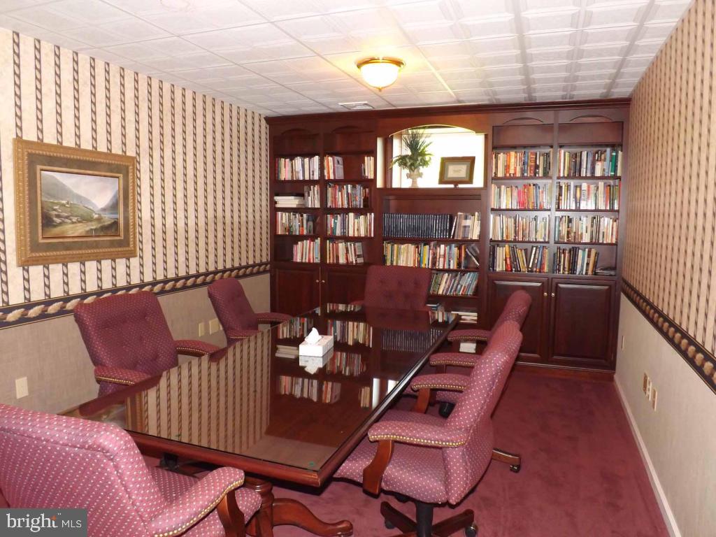 BRICKERVILLE - Residential