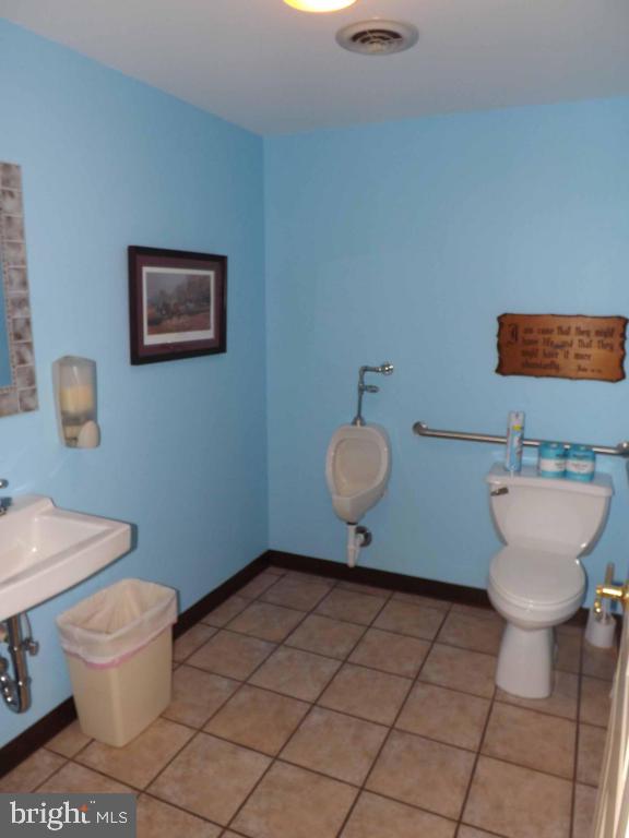 BRICKERVILLE - Residential