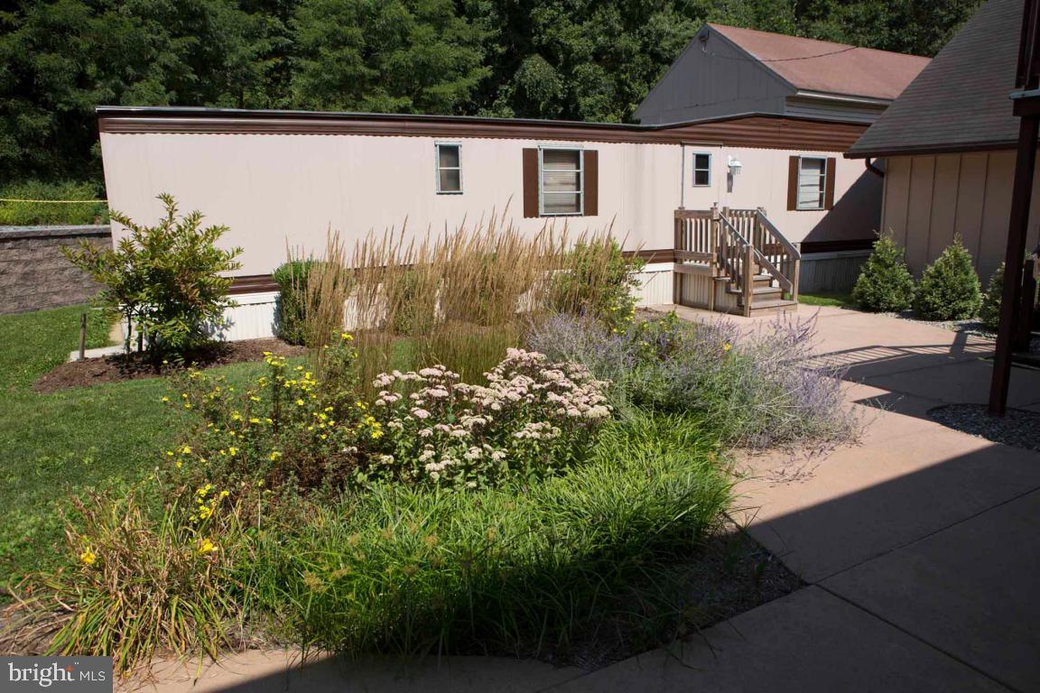 BRICKERVILLE - Residential