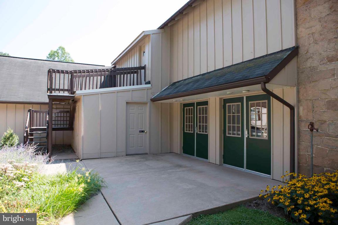 BRICKERVILLE - Residential