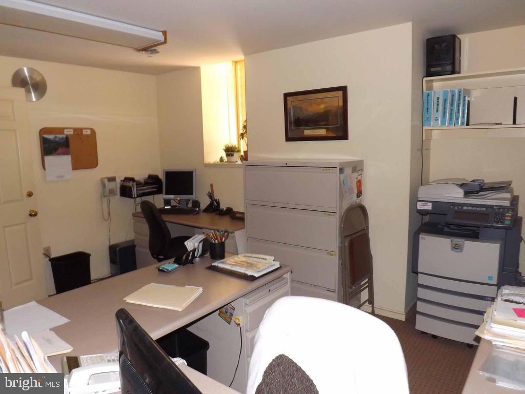 BRICKERVILLE - Residential