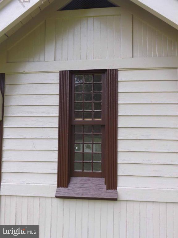 BRICKERVILLE - Residential