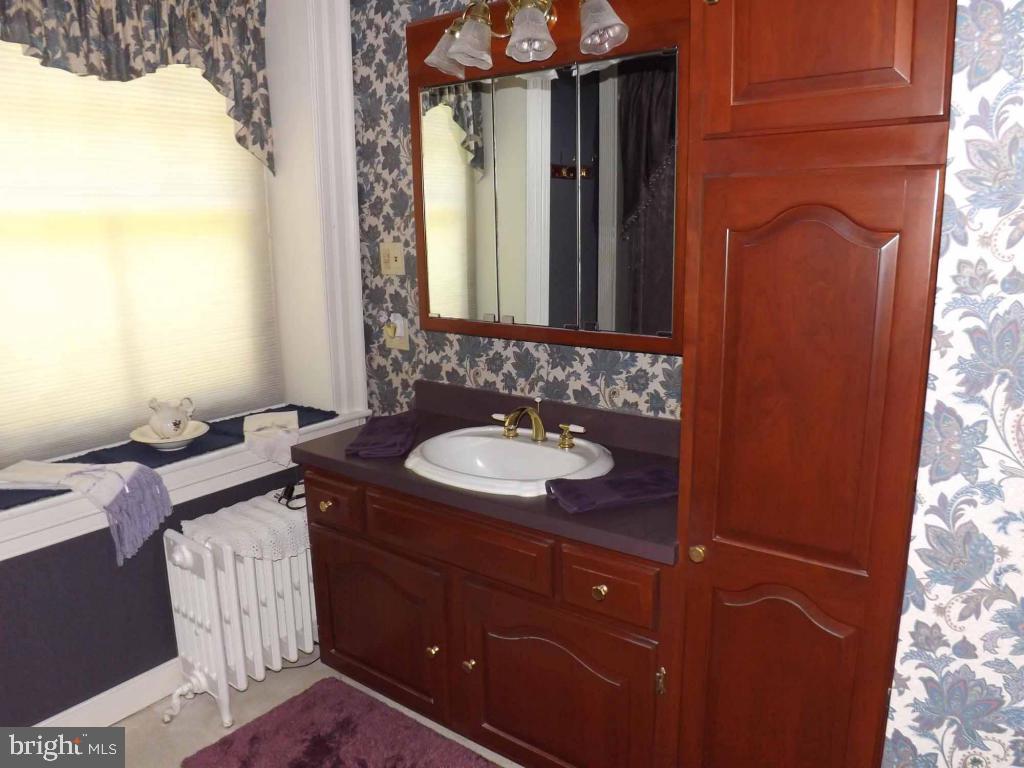 BRICKERVILLE - Residential