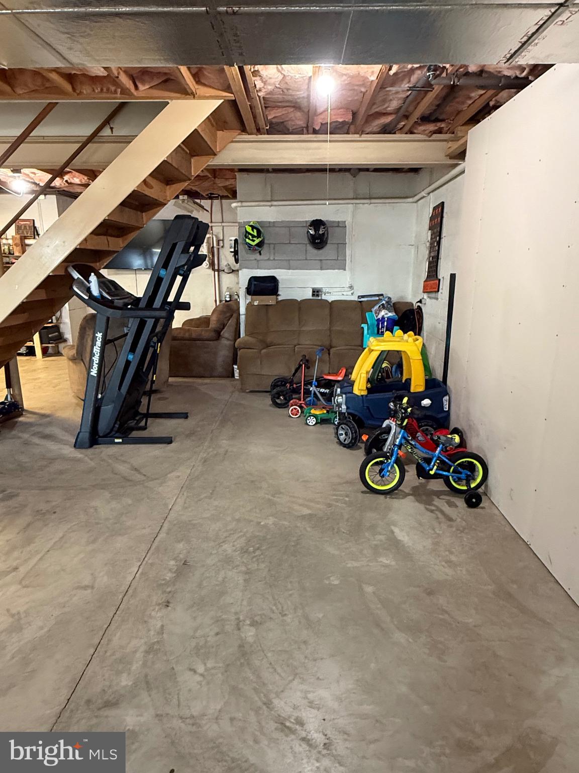 BROOKRIDGE ESTATES - Residential